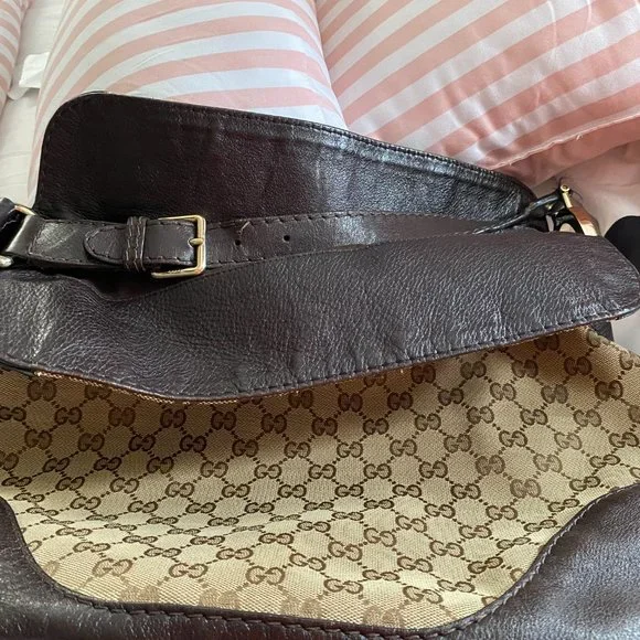 LET'S GO LADIES!!!!! GUCCI the whole set PURSE, WALLET AND SHOES (size8) - Picture 3 of 14